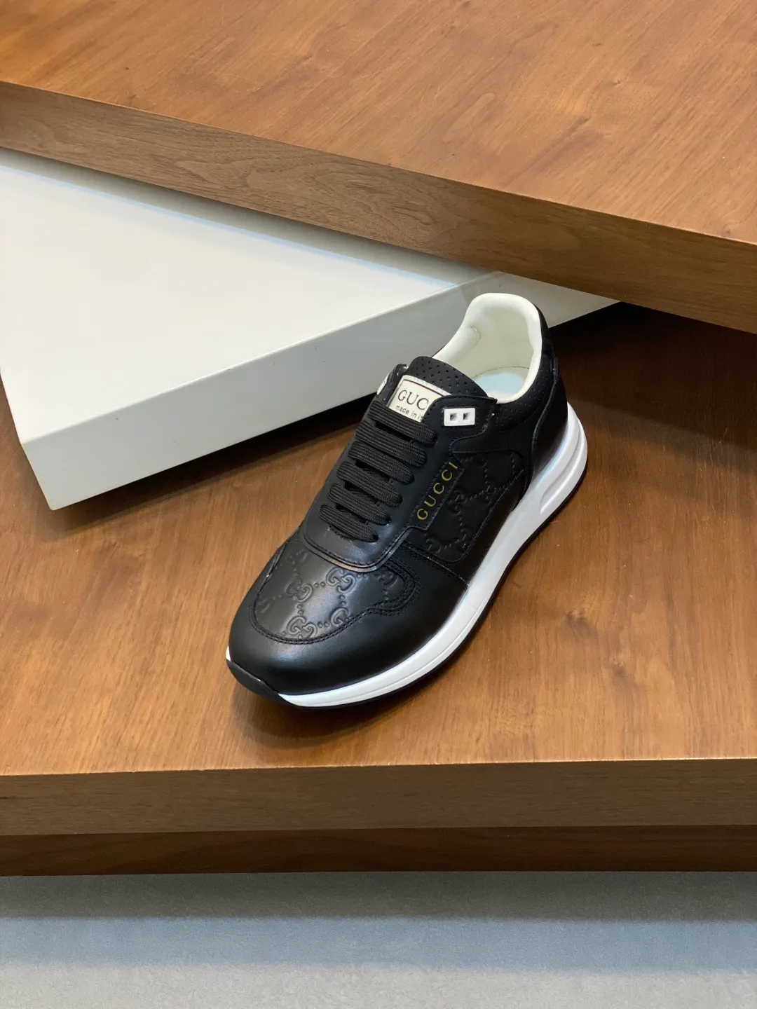 Factory price: 460💰[Gucci] Gucci - High-end quality original order - Upper: Nappa calfskin, pebbled calfskin, computer embroidered brand totem - Inner: water-dyed cowhide - Outsole: ultra-light T men's shoes 💰U·Rubber; two-color molded outsole - Super high quality control·Fine workmanship: highlighted (high-end·luxury·grade) -Size: 38-45